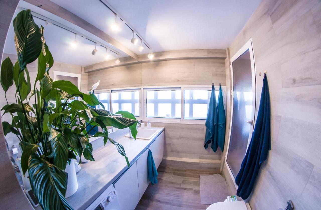 Alay Apartment & Pool 2 Bedroom เบนัลมาเดนา ภายนอก รูปภาพ